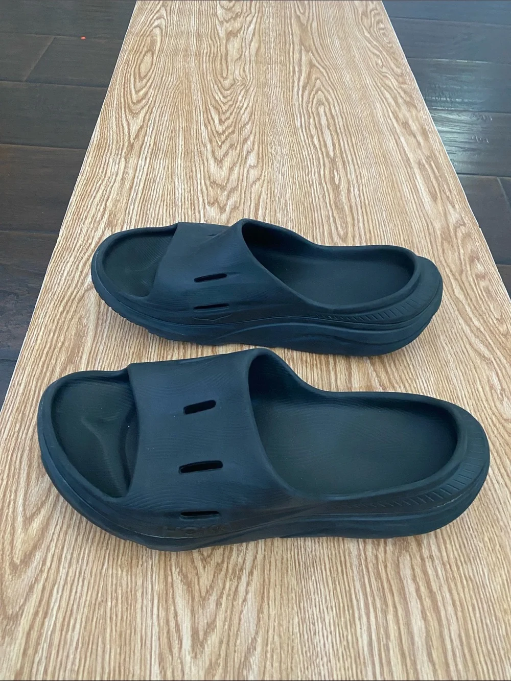 Hoka rubber sandals men’s size 11 fits like 10